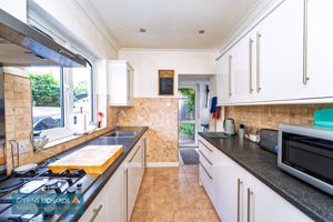 Kitchen- click for photo gallery